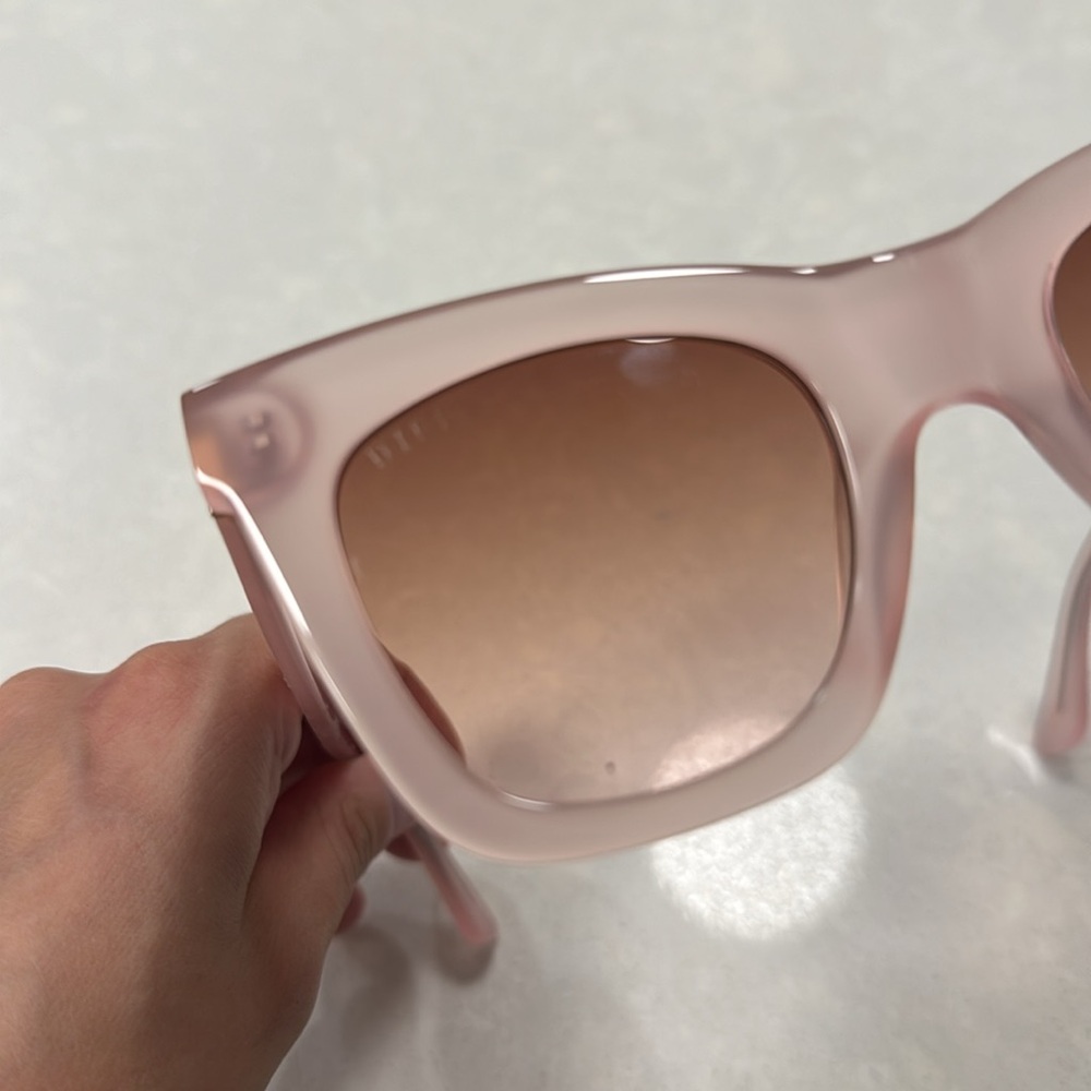 Diff Sunglasses - image 2